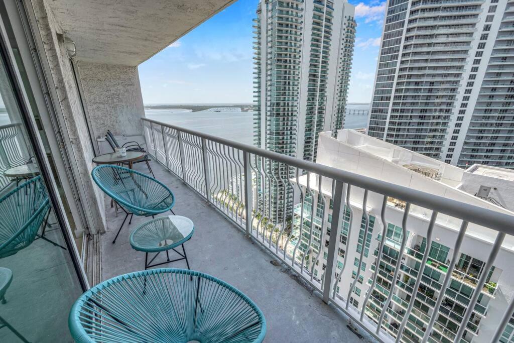 Luxurious Private Unit With Parking Apartment Маями Екстериор снимка