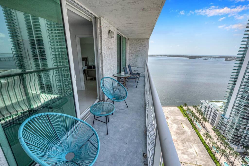 Luxurious Private Unit With Parking Apartment Маями Екстериор снимка